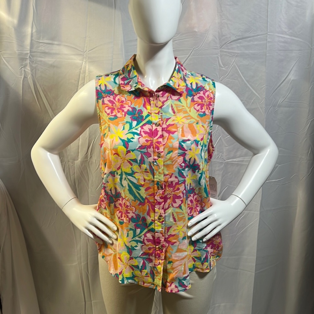 Time and Tru Women's Sleeveless Button-Down Shirt
